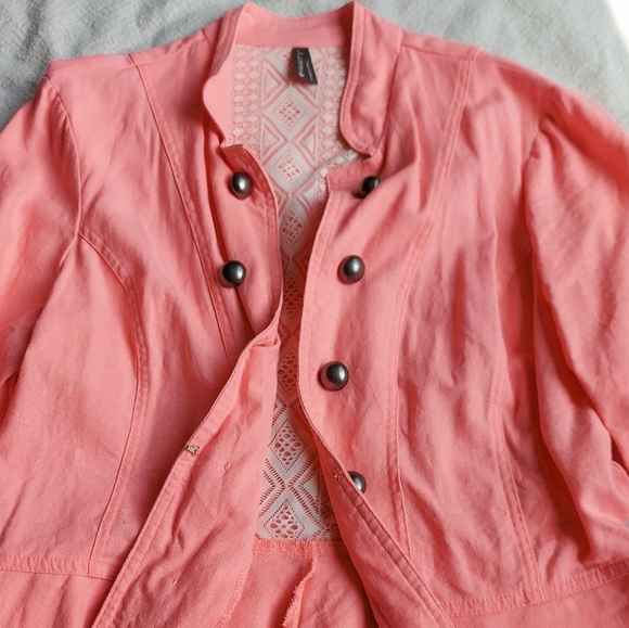 Stylish jacket - Picture 2 of 4